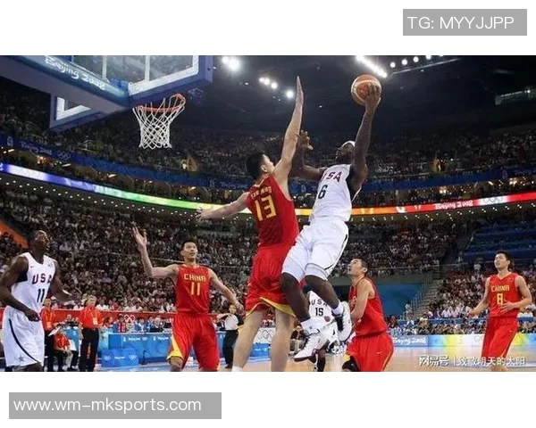 姚明首次对阵湖人精彩表现回顾及比赛亮点分析 姚明首次对阵湖人精彩表现回顾及比赛亮点分析